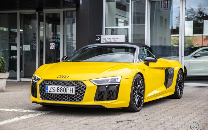 Audi R8 cena 699900 przebieg: 40000, rok produkcji 2018 z Pleszew małe 529